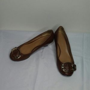 Ninewest brown leather buckle heels Size 6 1/2
